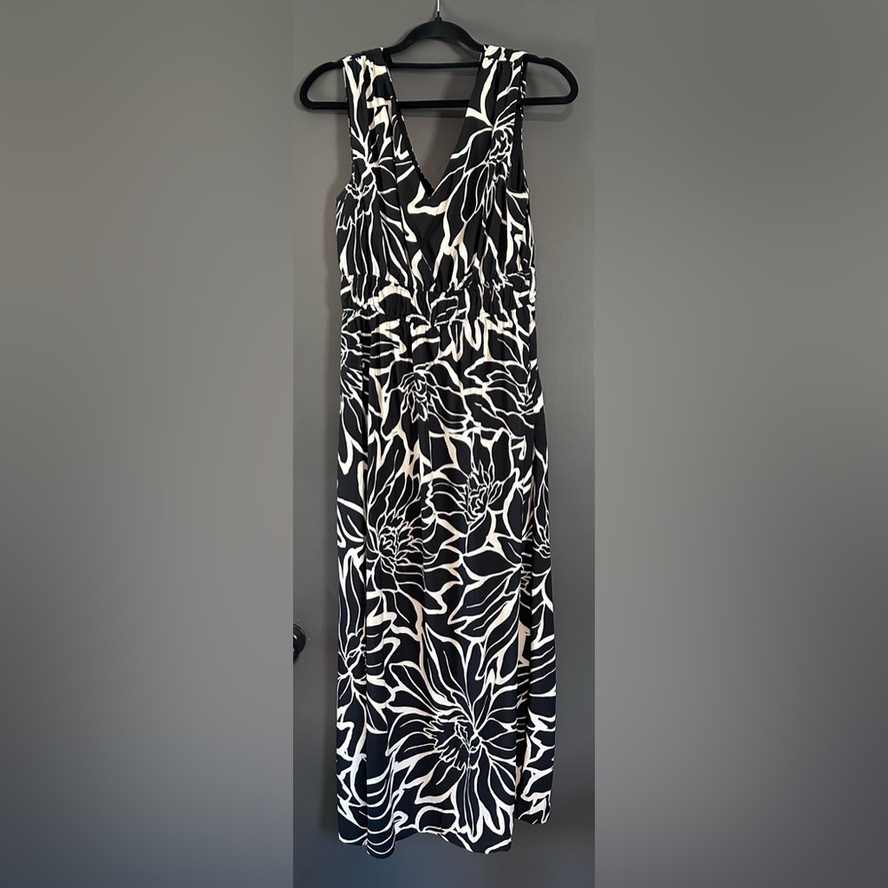 EUC Rachel Zoe Black and Cream Floral Dress (M)